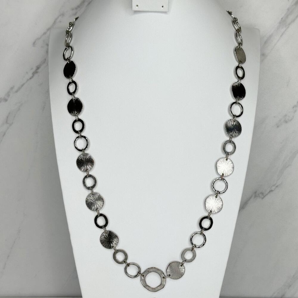 Silver Tone Hammered Disc Open Hoop Circle Long Chain Toggle Necklace 44.5" ✨
